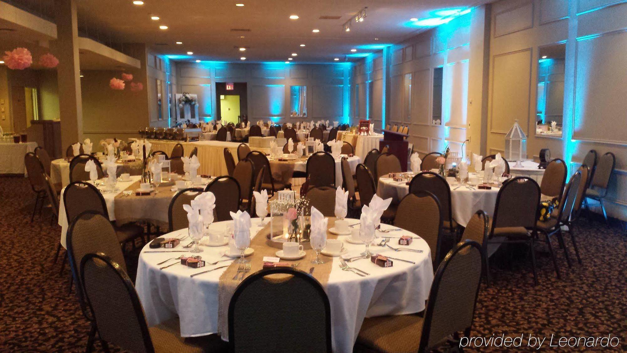Quality Inn & Conference Centre Orillia Exterior photo